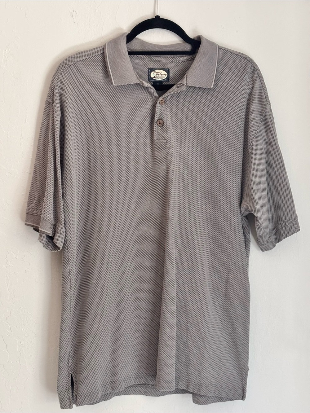 Tommy Bahama Men’s Short Slv Polo Shirt Geometric Textured Knit Gray. Sz Medium